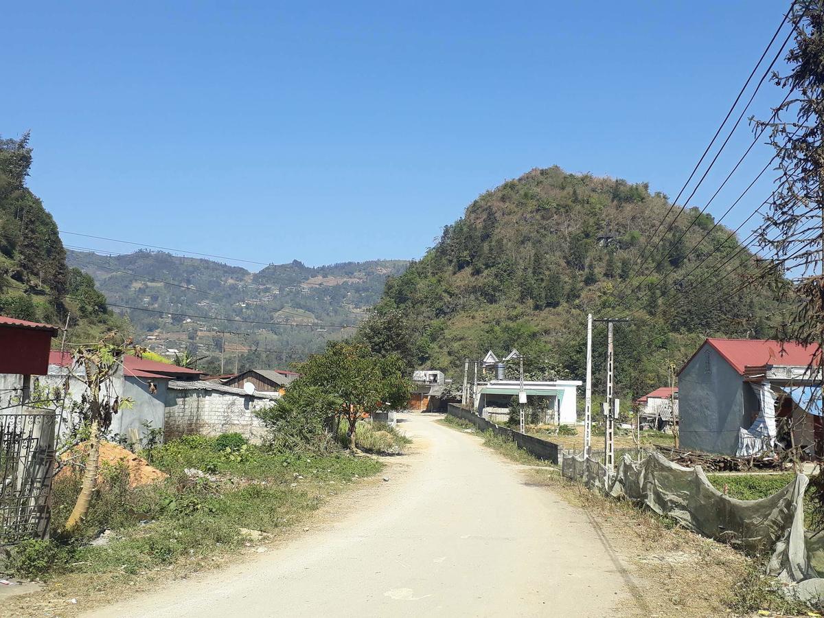 Flower Hmong Homestay Бакха Экстерьер фото